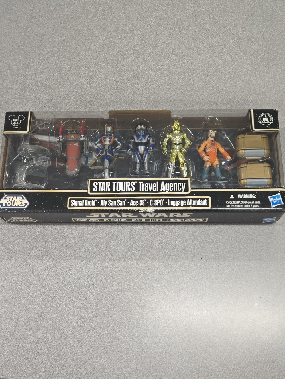 Star Tours Travel Agency Action Figure Set - Multicolor (NWT)